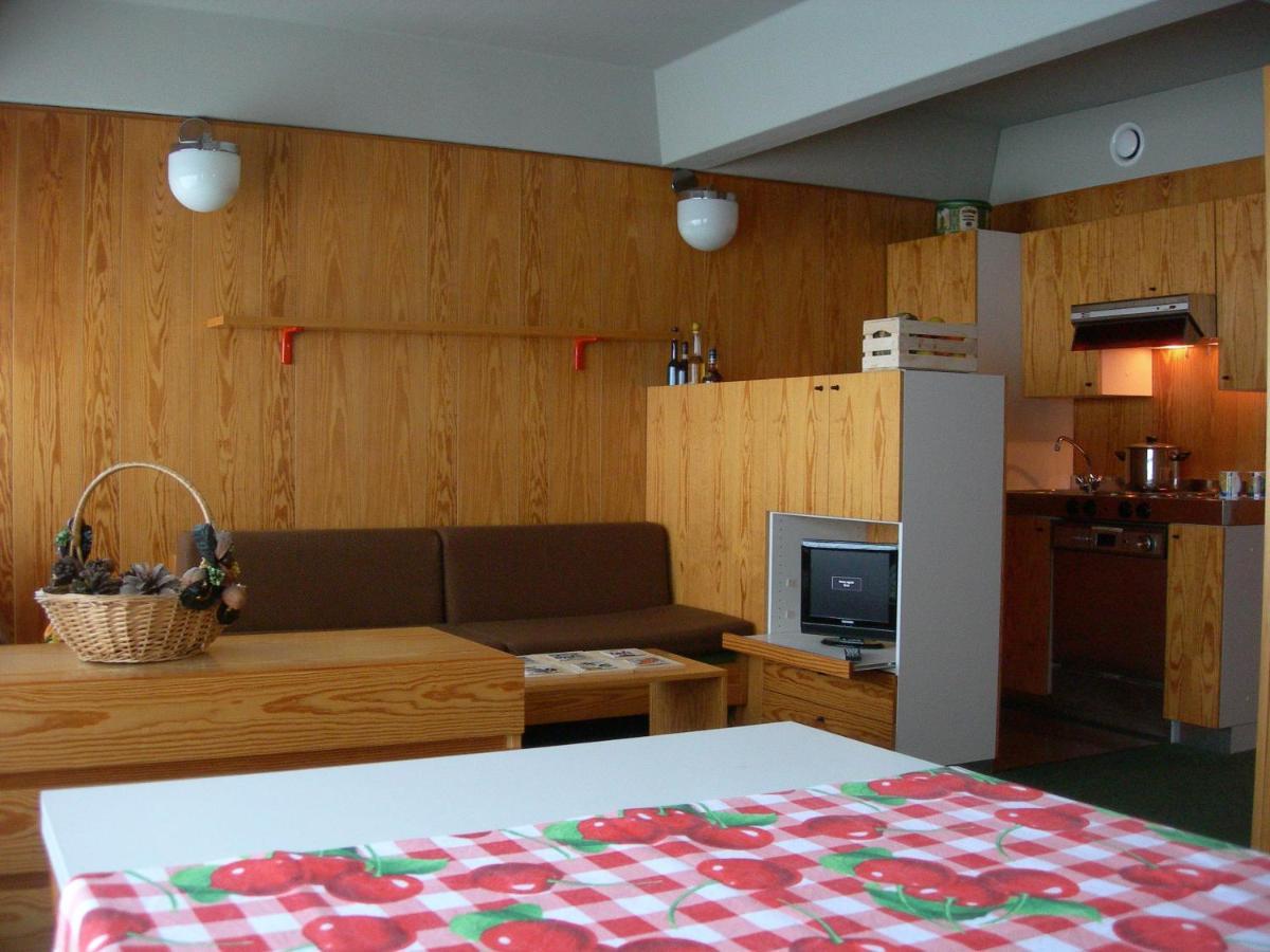 Appartamenti Vacanze Casa -Residence Albare - Check In Vacanze Casa - Marilleva 900 Eksteriør bilde