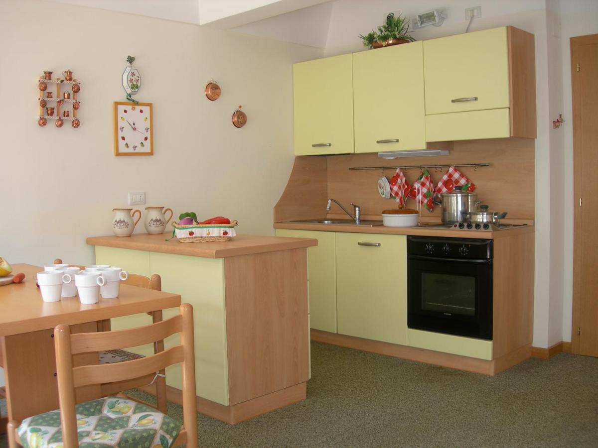 Appartamenti Vacanze Casa -Residence Albare - Check In Vacanze Casa - Marilleva 900 Eksteriør bilde